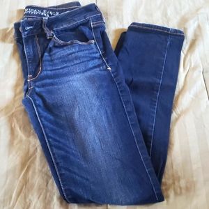 American Eagle skinny jean